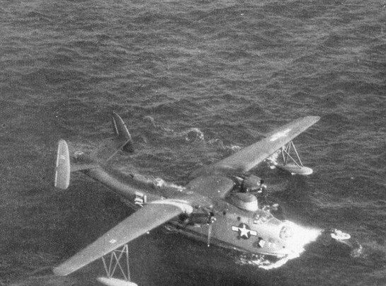 Martin PBM Mariner Dumbo rescues pilot