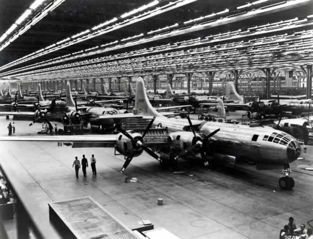 B-29 production Boeing Wichita plant 1944