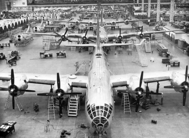 Boeing Wichita B-29 assembly line